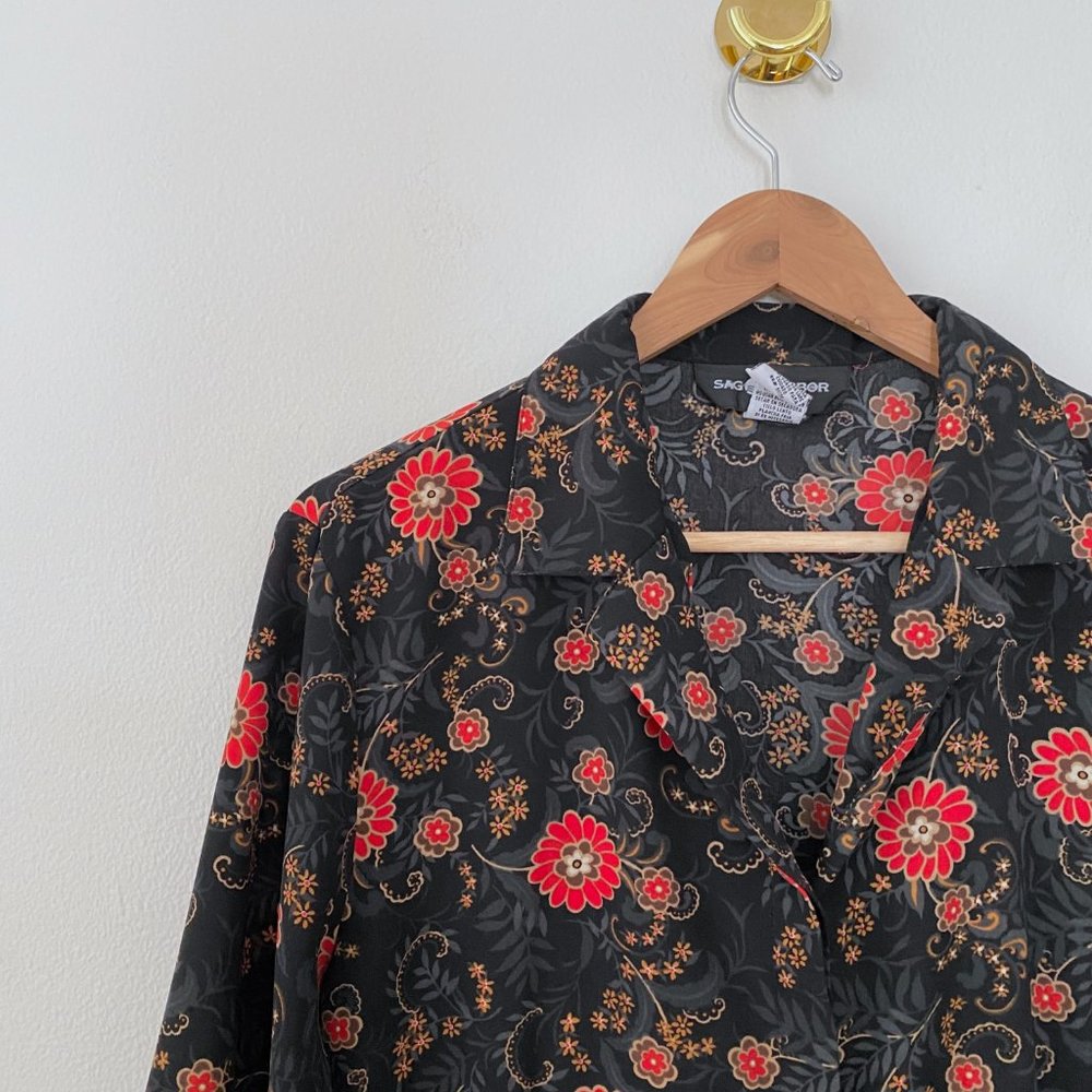 Retro Black & Red Floral Blouse - Picture 7 of 8